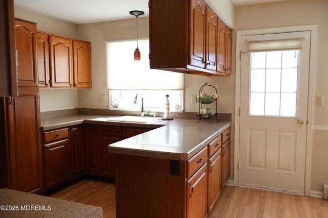 2409 Coral Leaf Road, Toms River, NJ 08755