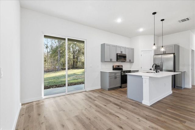 8675 N CIRCULAR WAY, Citrus Springs, FL 34434