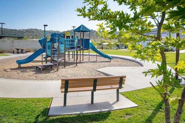 27661 Heritage Lane, Valley Center, CA 92082