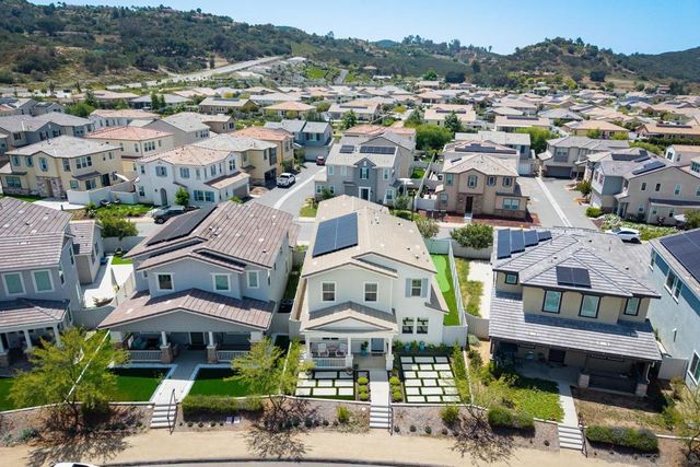 27661 Heritage Lane, Valley Center, CA 92082