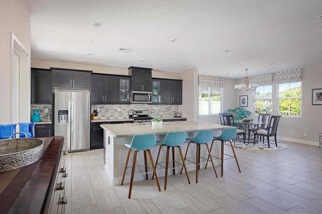 27661 Heritage Lane, Valley Center, CA 92082