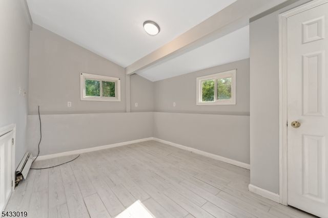 19 Columbus Cir, Mansfield Twp., NJ 07865