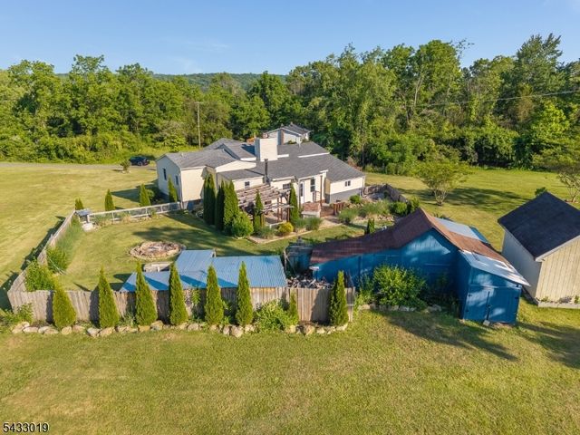 19 Columbus Cir, Mansfield Twp., NJ 07865