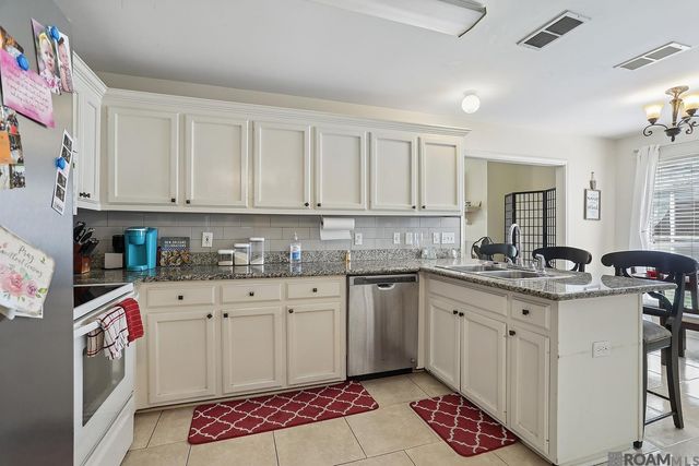 1235 Sharlo Ave, Baton Rouge, LA 70820