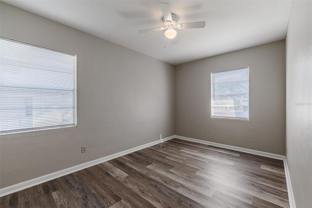 Image 20 of property listing at 510 CAROLYN DRIVE, Lakeland, FL 33803