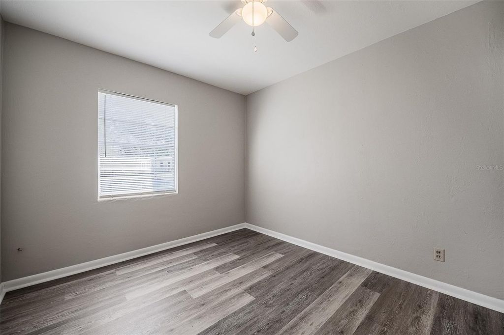 Image 24 of property listing at 510 CAROLYN DRIVE, Lakeland, FL 33803