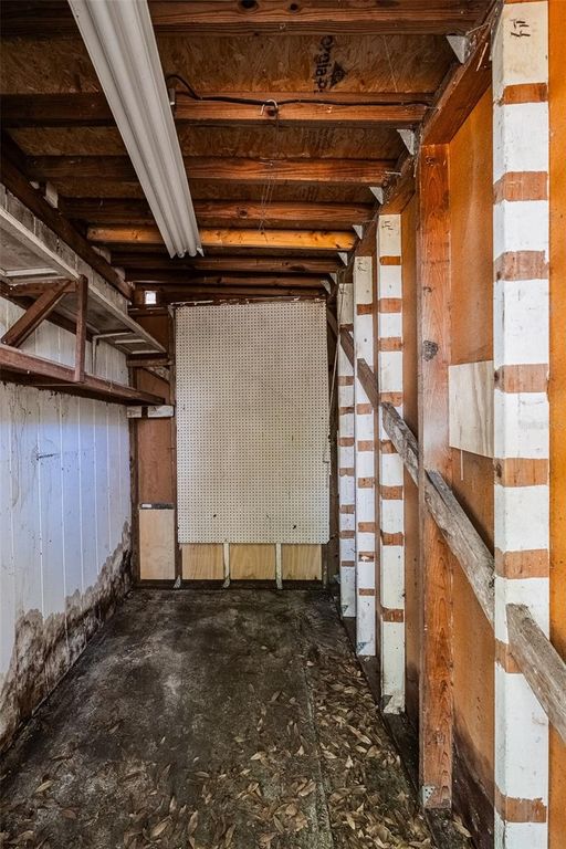 Image 34 of property listing at 510 CAROLYN DRIVE, Lakeland, FL 33803