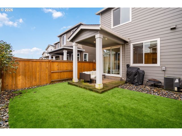 3018 N PIONEER CANYON Dr, Ridgefield, WA 98642