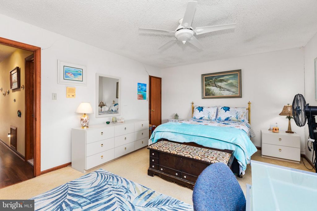 Image 35 of property listing at 617-B BAYSHORE CT #UNIT B, Ocean City, MD 21842