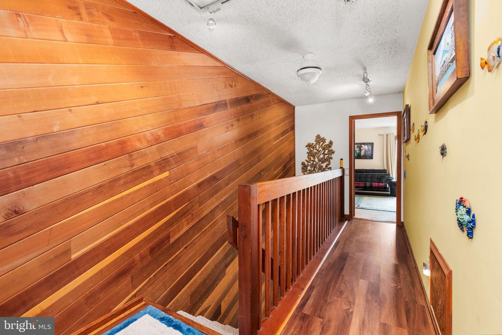 Image 37 of property listing at 617-B BAYSHORE CT #UNIT B, Ocean City, MD 21842