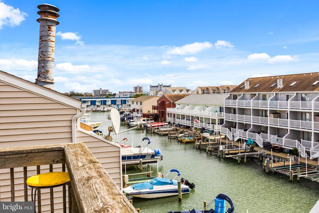 Image 49 of property listing at 617-B BAYSHORE CT #UNIT B, Ocean City, MD 21842