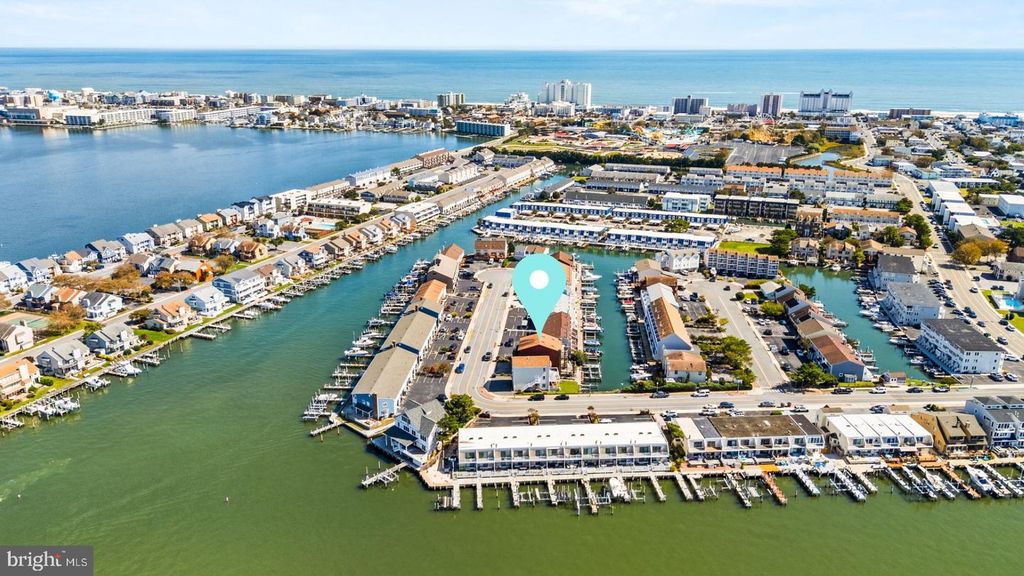 Image 54 of property listing at 617-B BAYSHORE CT #UNIT B, Ocean City, MD 21842