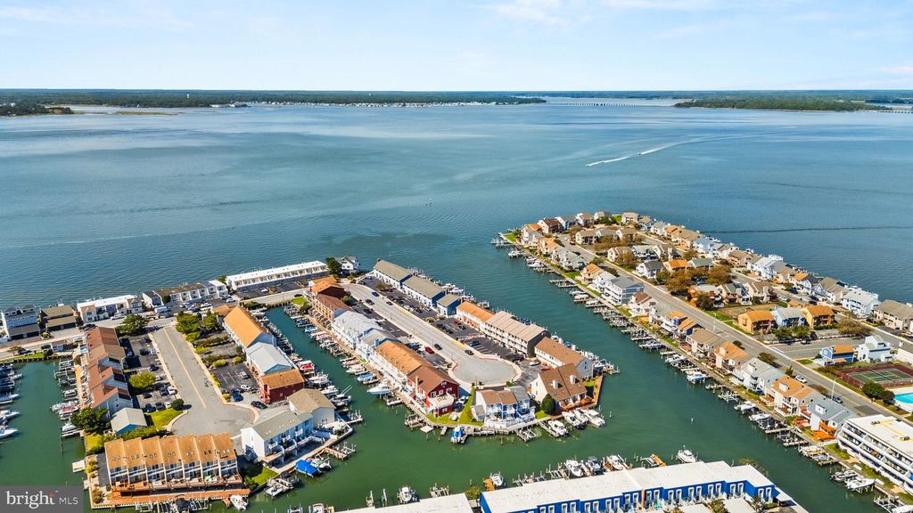 Image 68 of property listing at 617-B BAYSHORE CT #UNIT B, Ocean City, MD 21842