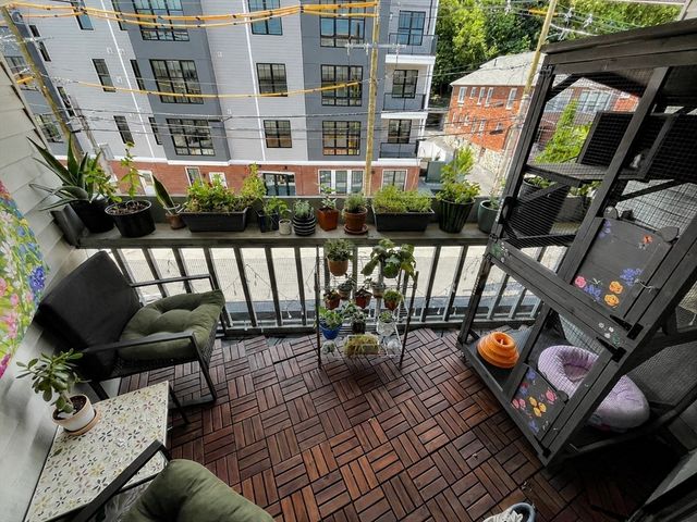 72 Euston Road 302, Boston, MA 02135