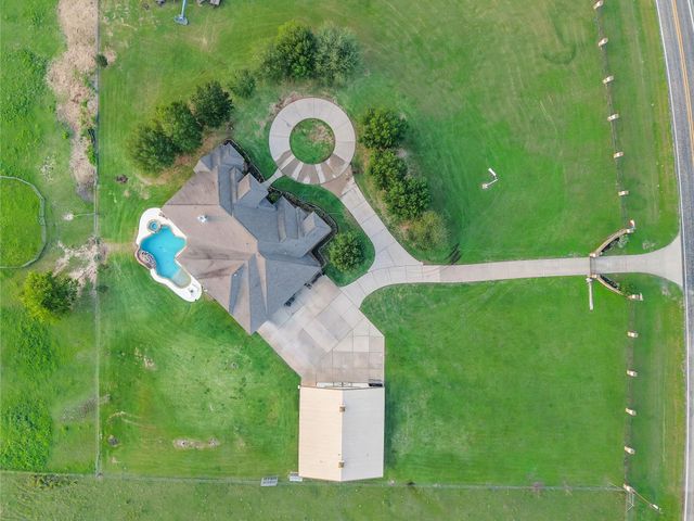 8407 Fm 1371 Road, Bellville, TX 77418