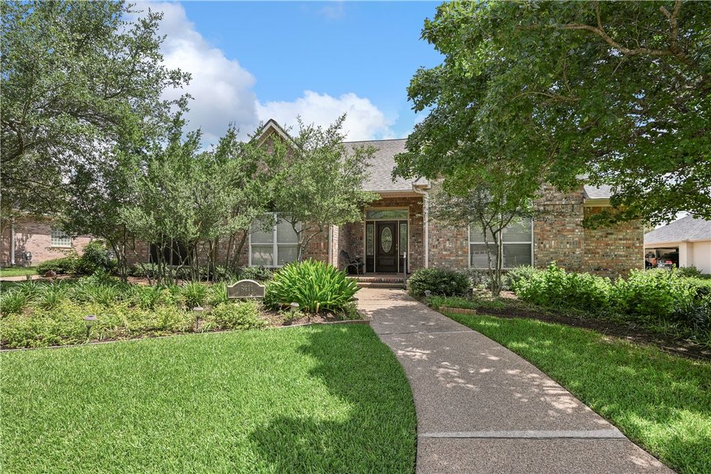 8411 Whiterose Court, College Station, TX 77845 — exterior