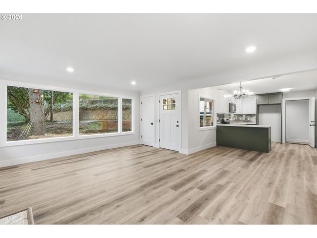 660 Nw NORWOOD St, Camas, WA 98607