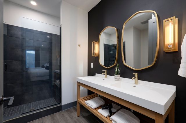 65 Lindsley Ave Apt 203, Nashville, TN 37210