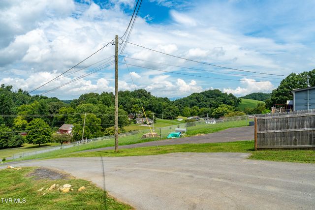 595 Summerville Road, Kingsport, TN 37663
