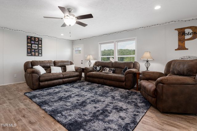 595 Summerville Road, Kingsport, TN 37663