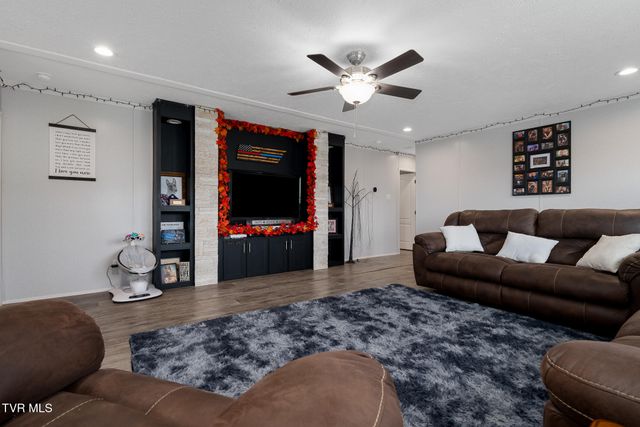 595 Summerville Road, Kingsport, TN 37663