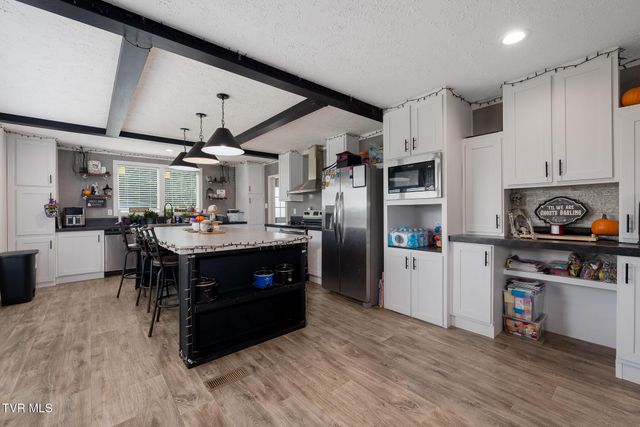 595 Summerville Road, Kingsport, TN 37663