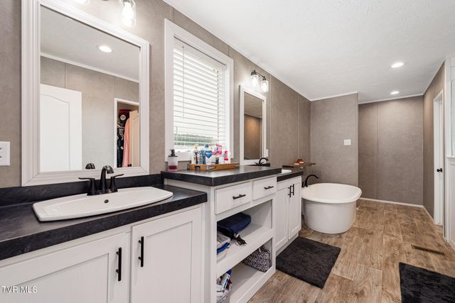 595 Summerville Road, Kingsport, TN 37663