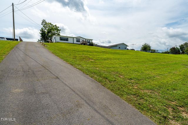 595 Summerville Road, Kingsport, TN 37663