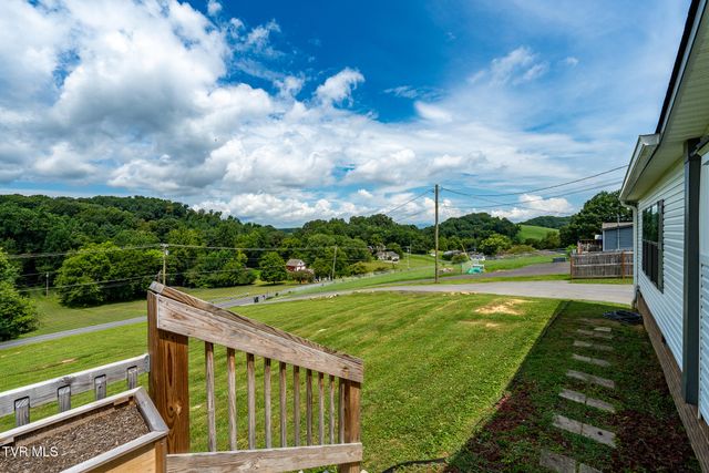 595 Summerville Road, Kingsport, TN 37663
