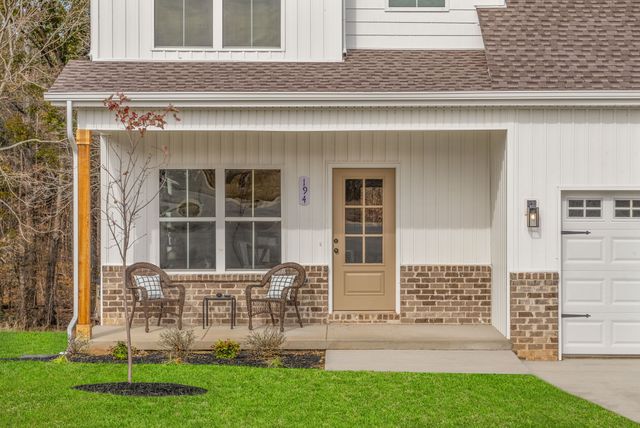 194 Dewberry Ct, Clarksville, TN 37042