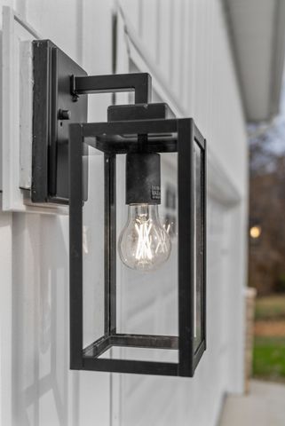 194 Dewberry Ct, Clarksville, TN 37042