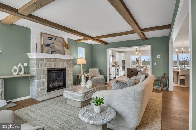 530 CORAL BELLS DR, Mechanicsburg, PA 17055