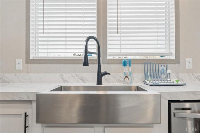 1166 Throckmorton Trail, Scottsburg, VA 24589