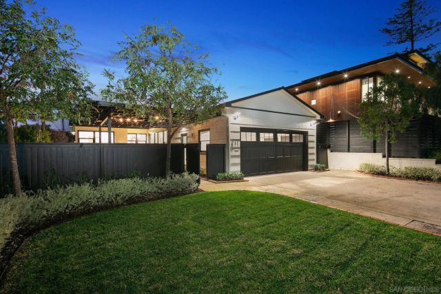 211 Ocean St, Solana Beach, CA 92075