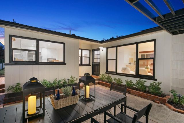 211 Ocean St, Solana Beach, CA 92075