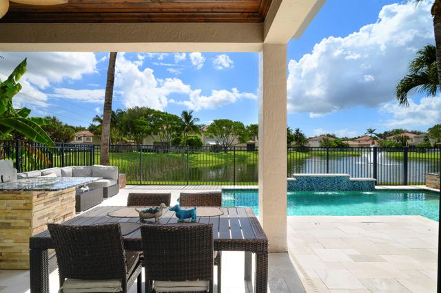 7150 Ivy Crossing Lane, Boynton Beach, FL 33436