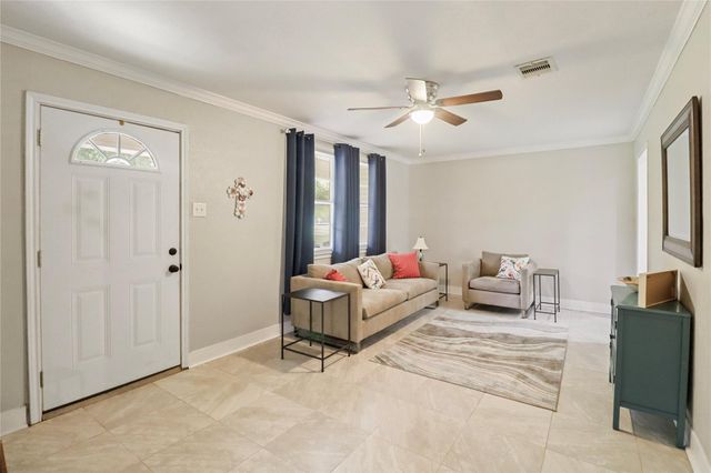 1702 Highway 332 W, Lake Jackson, TX 77566