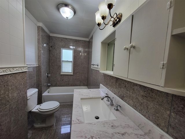 3622 19th Street, Wyandotte, MI 48192
