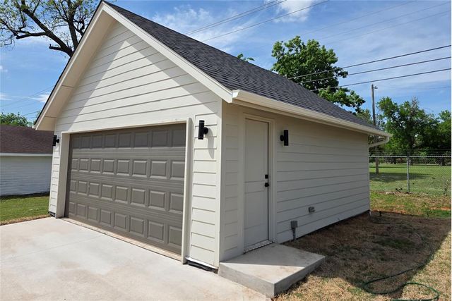 225 NE 16th Street, Oklahoma City, OK 73104