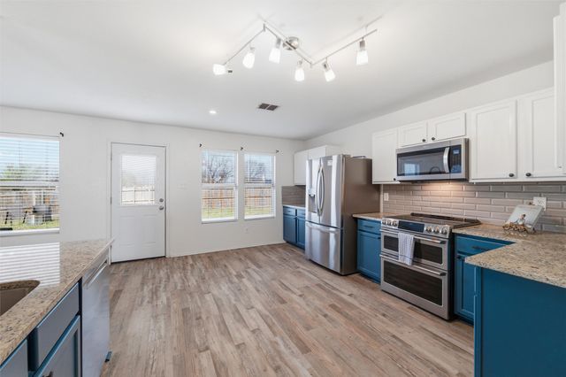 8900 Harvest Moon Trail, Denton, TX 76210