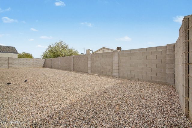 9051 W MAGNUM Drive, Arizona City, AZ 85123