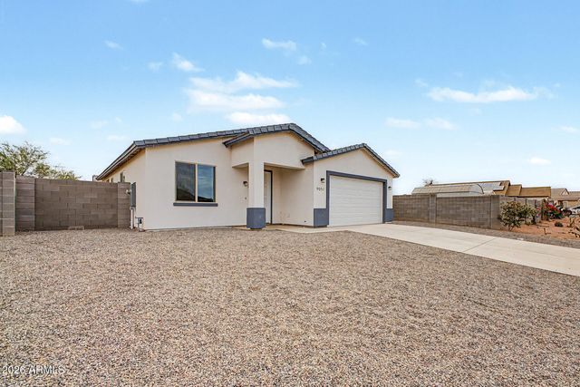 9051 W MAGNUM Drive, Arizona City, AZ 85123