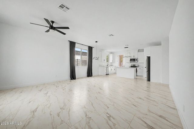 9051 W MAGNUM Drive, Arizona City, AZ 85123