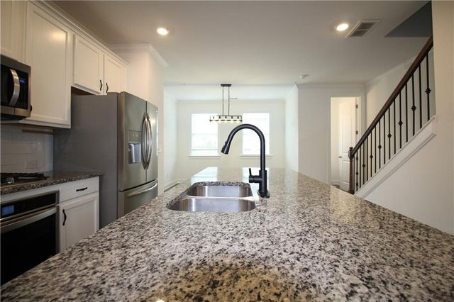 6532 Beacon Drive, Atlanta, GA 30328