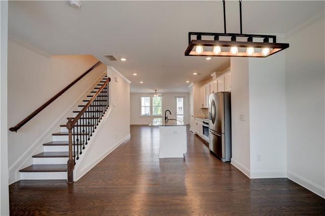 6532 Beacon Drive, Atlanta, GA 30328