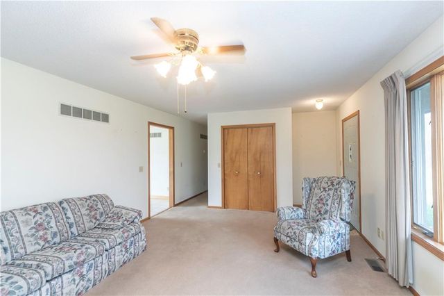 24069 Chieftain Road, Lawrence, KS 66044