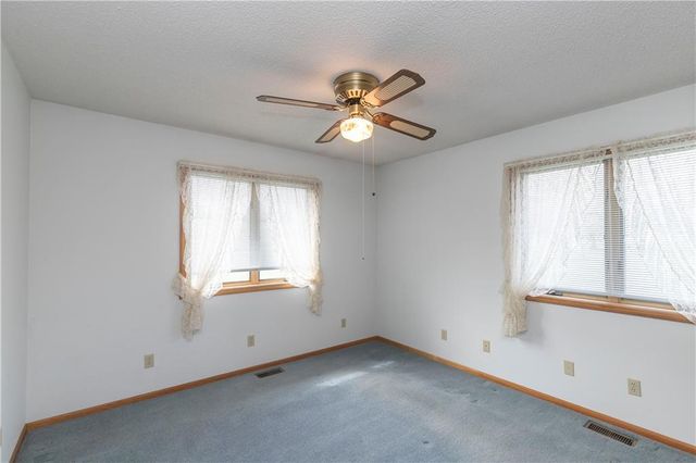 24069 Chieftain Road, Lawrence, KS 66044