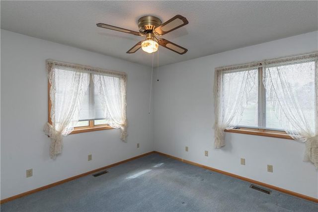 24069 Chieftain Road, Lawrence, KS 66044