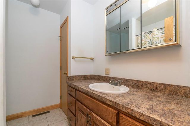 24069 Chieftain Road, Lawrence, KS 66044