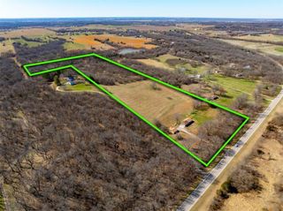 24069 Chieftain Road, Lawrence, KS 66044